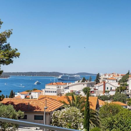 Apartments Luksa - Zf Hvar Đảo Hvar Ngoại thất bức ảnh