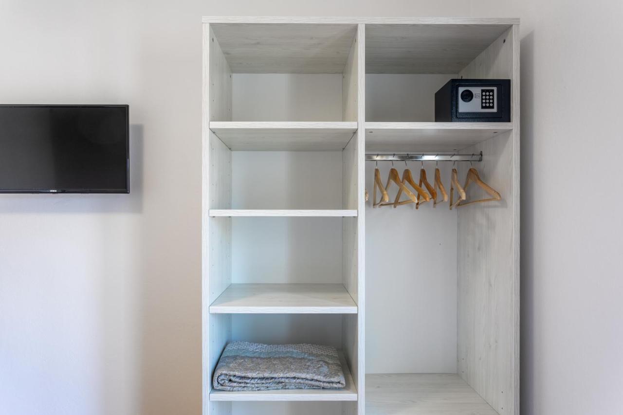 Apartments Luksa - Zf Hvar Đảo Hvar Ngoại thất bức ảnh