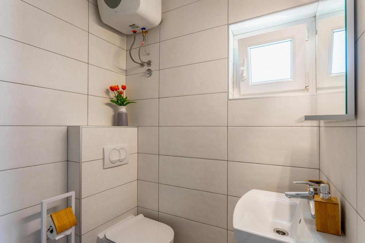 Apartments Luksa - Zf Hvar Đảo Hvar Ngoại thất bức ảnh
