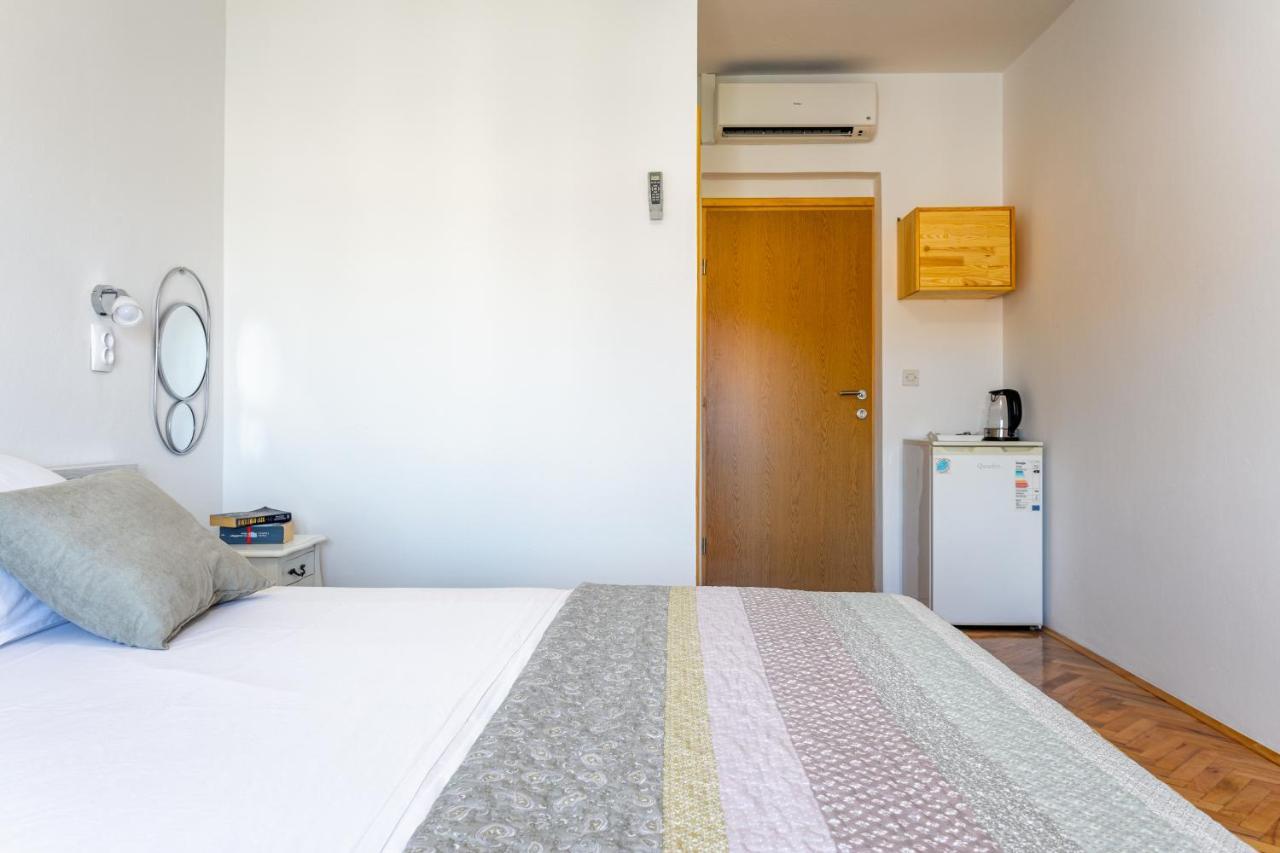 Apartments Luksa - Zf Hvar Đảo Hvar Ngoại thất bức ảnh