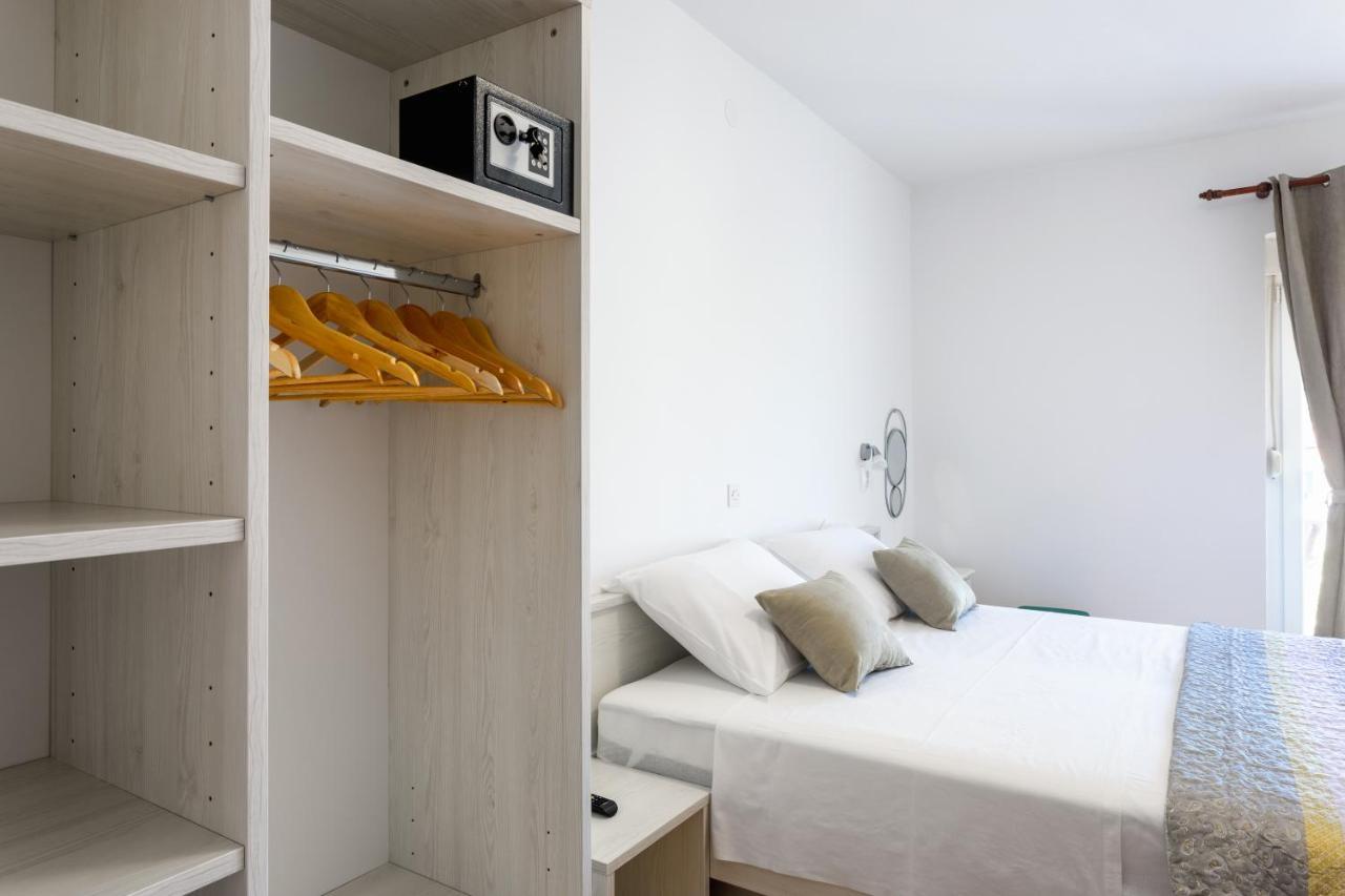 Apartments Luksa - Zf Hvar Đảo Hvar Ngoại thất bức ảnh