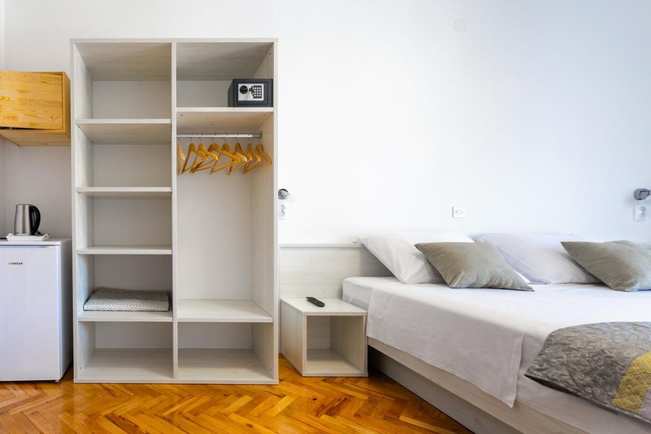 Apartments Luksa - Zf Hvar Đảo Hvar Ngoại thất bức ảnh
