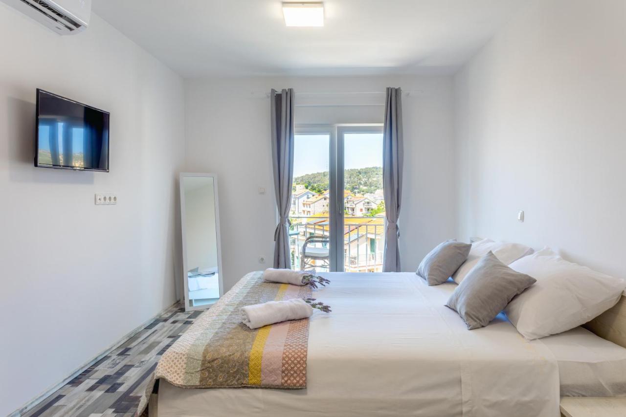 Apartments Luksa - Zf Hvar Đảo Hvar Ngoại thất bức ảnh