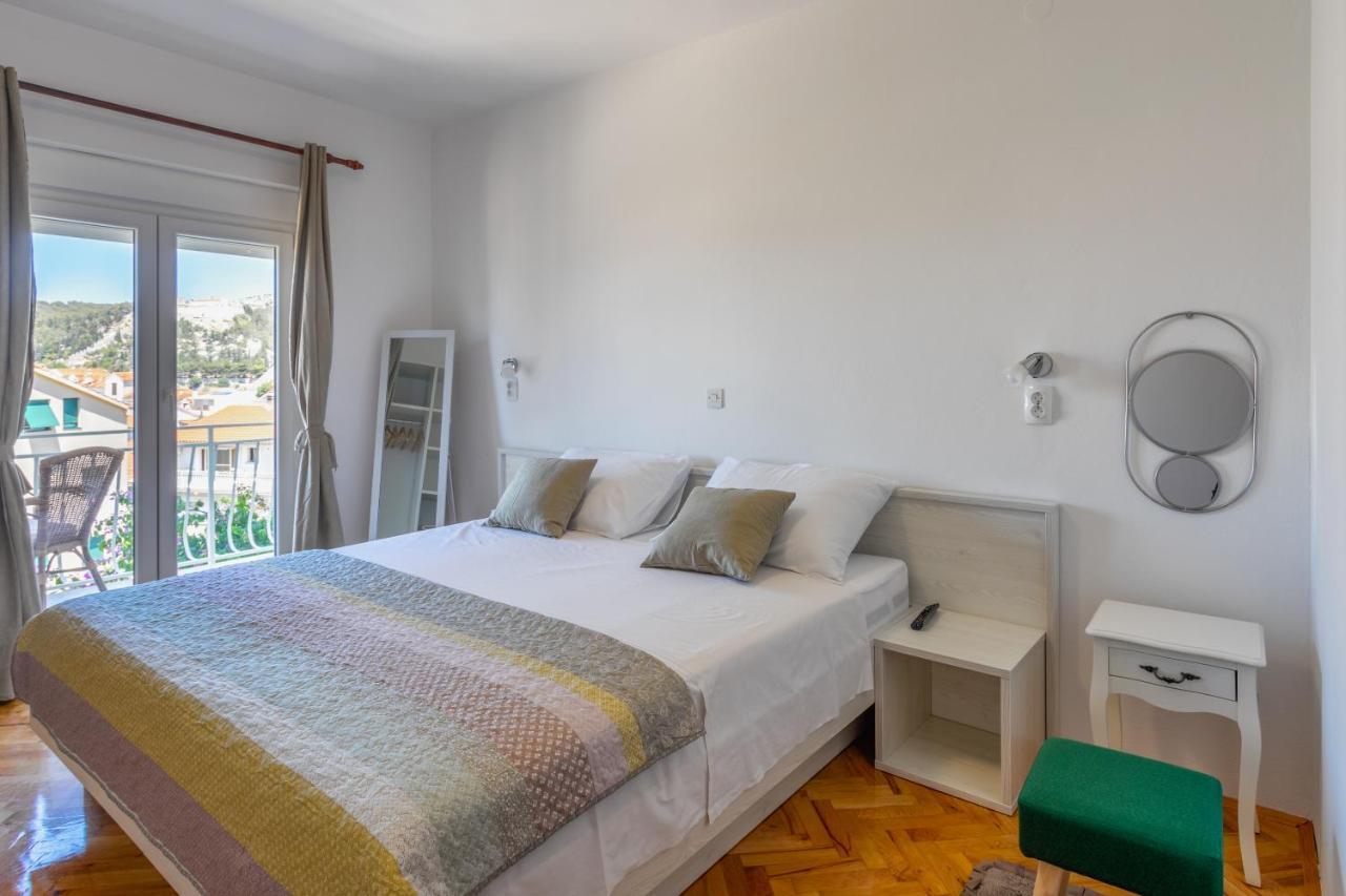 Apartments Luksa - Zf Hvar Đảo Hvar Ngoại thất bức ảnh