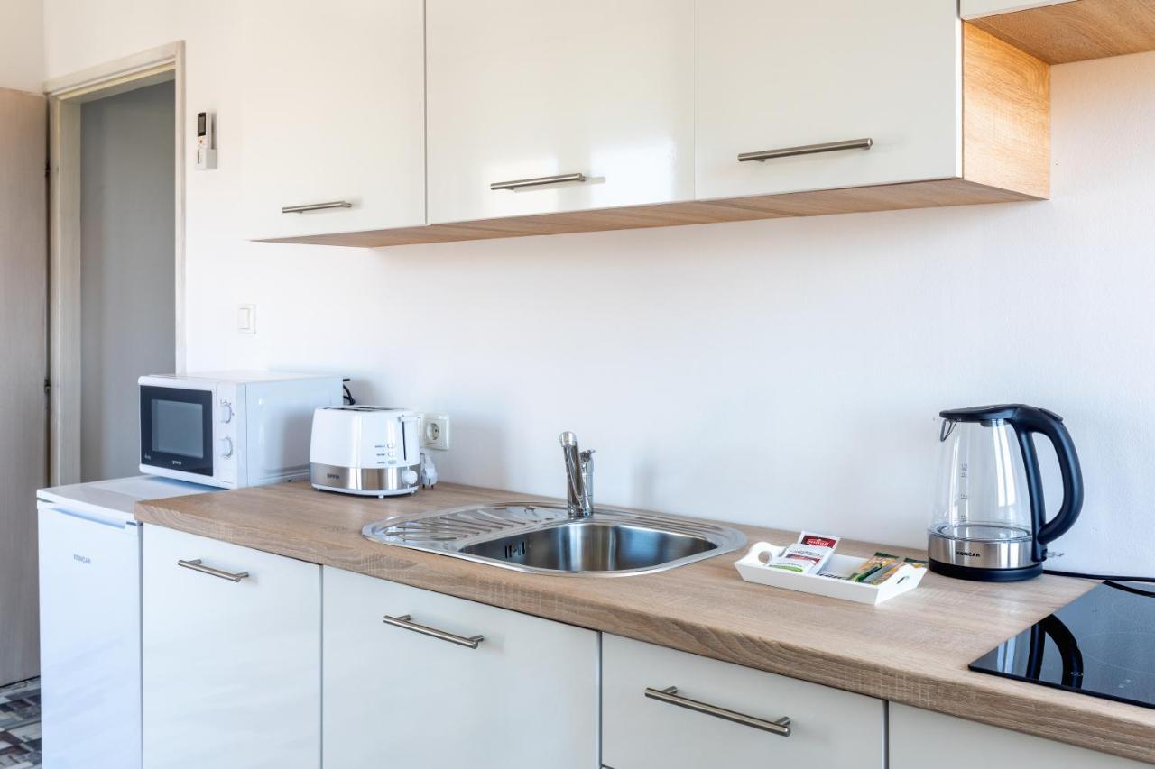 Apartments Luksa - Zf Hvar Đảo Hvar Ngoại thất bức ảnh